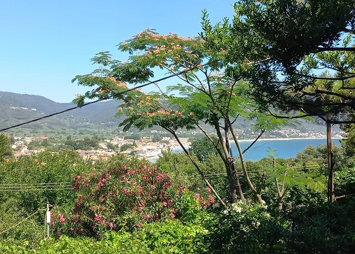 Aparthotel Dimitra 3*