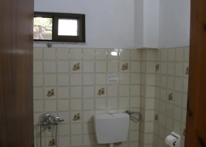 Dimitra מלון דירות