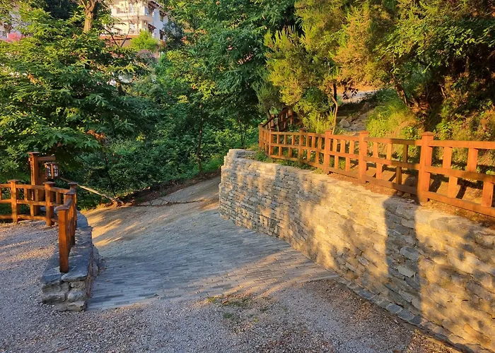 Dimitra מלון דירות 3*